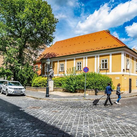 Academy Pension Budapest Eksteriør bilde